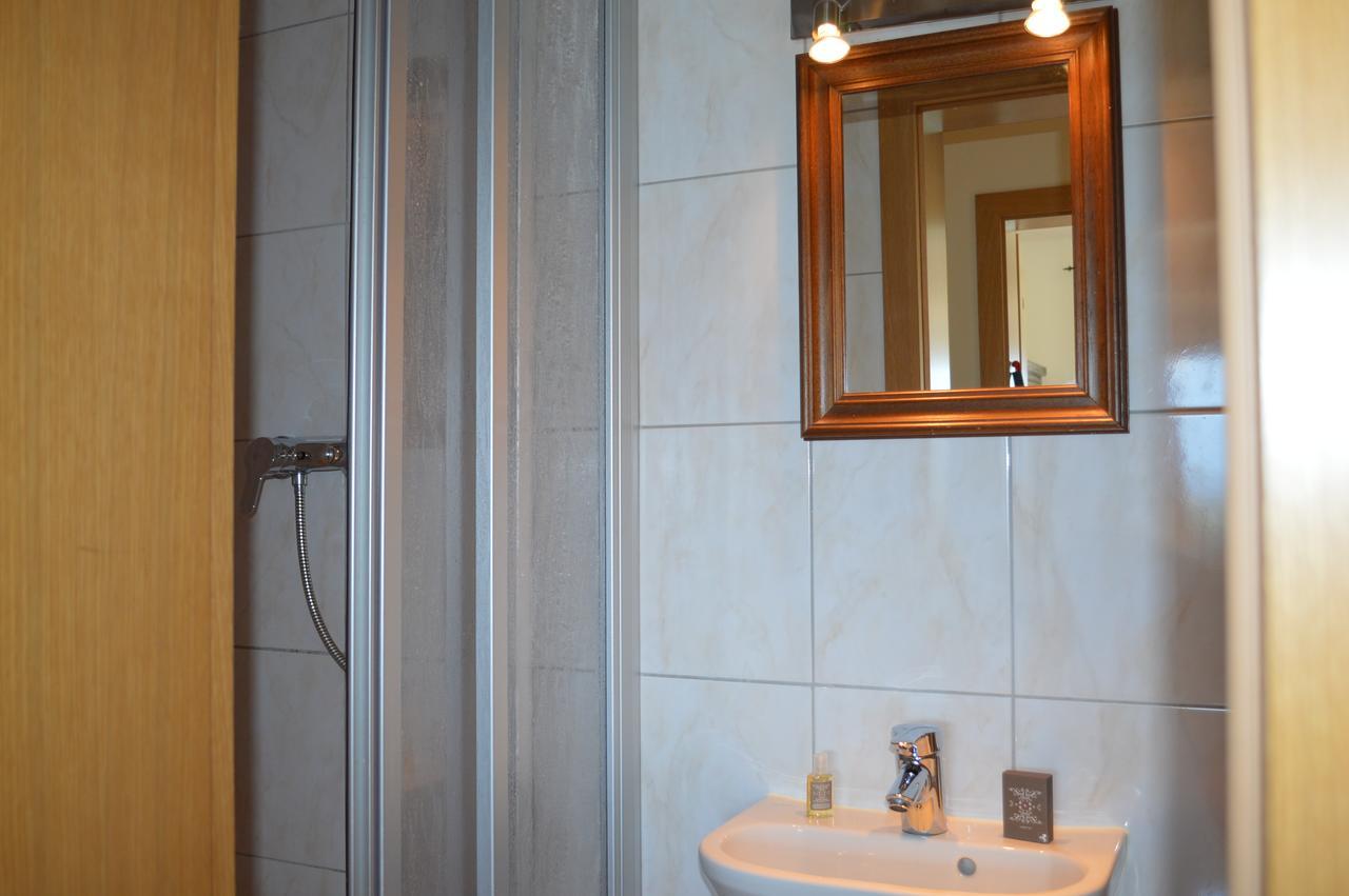 Jaeger Guesthouse Аненхайм Екстериор снимка